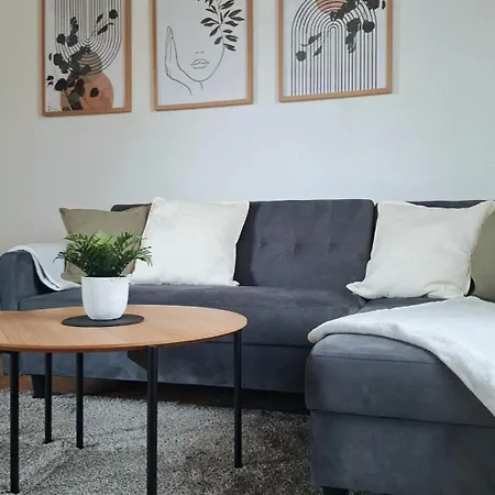 شقة Stilvolles Fuer 2 Mit Terrasse *